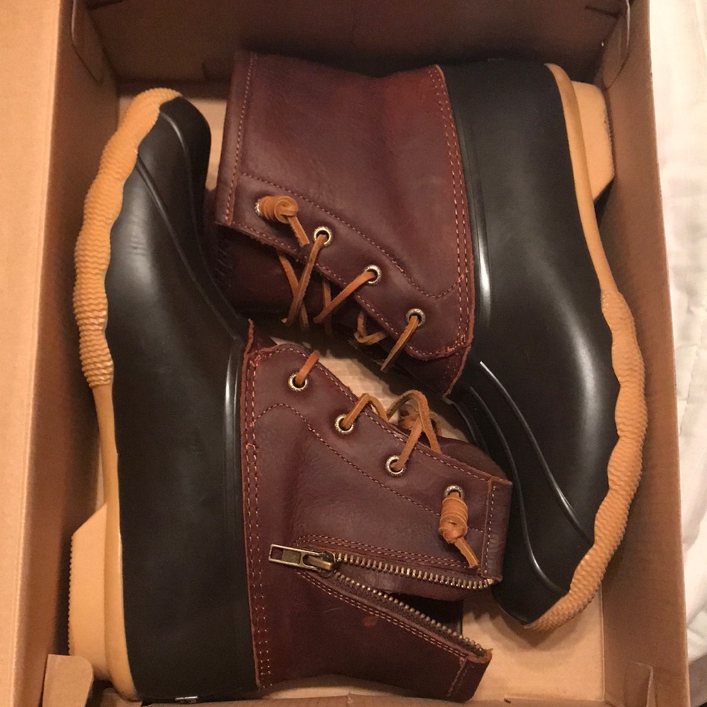 sperry boots